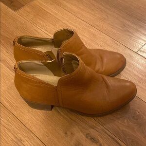 Women's Tan Ankle Boots